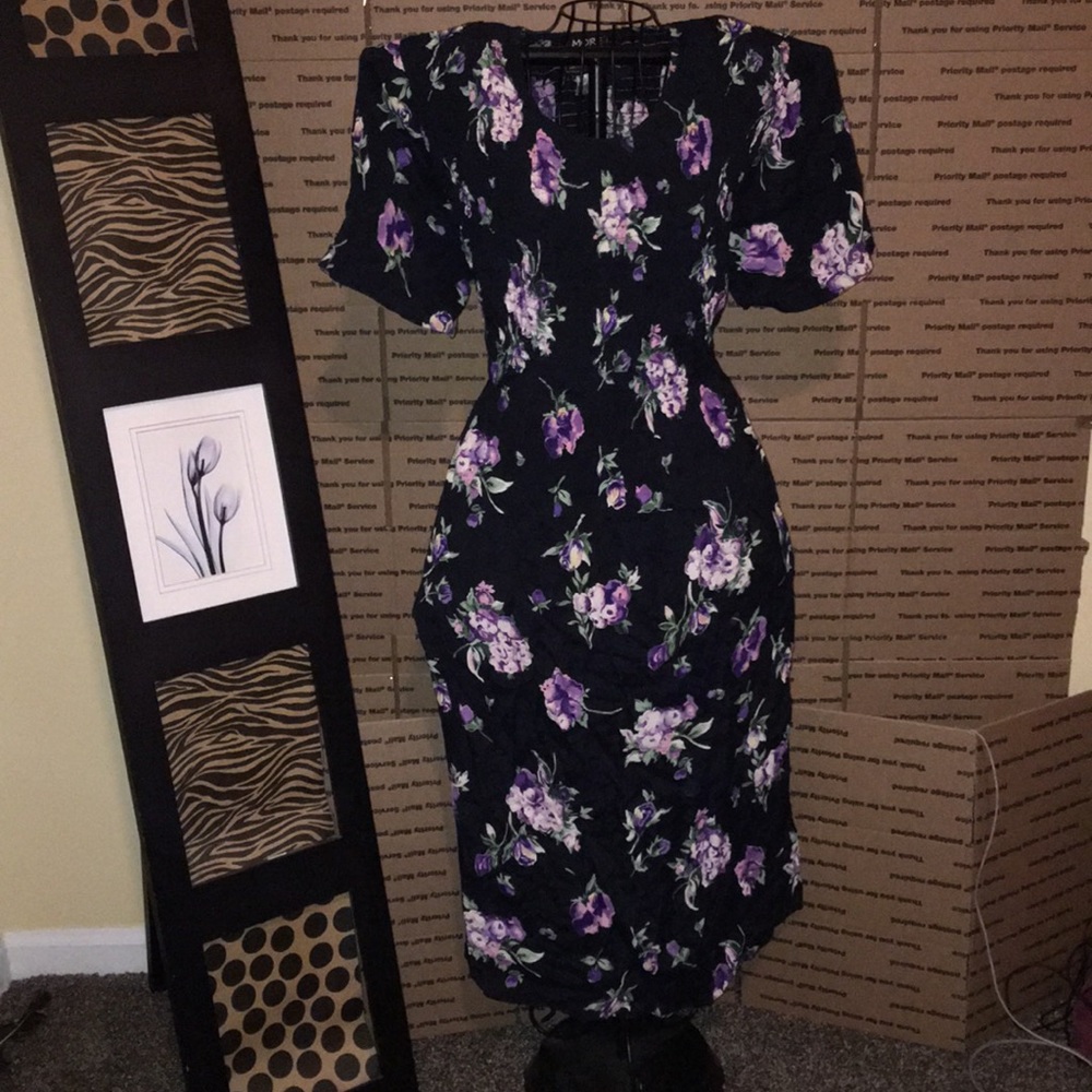 Beautiful floral dress with tie